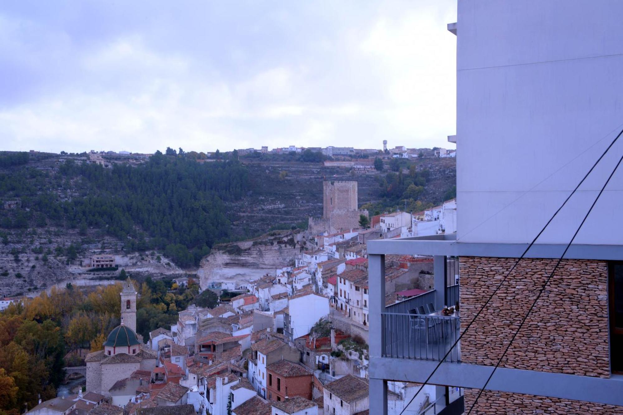 Casas Colgadas Alcala Del Jucar Buitenkant foto